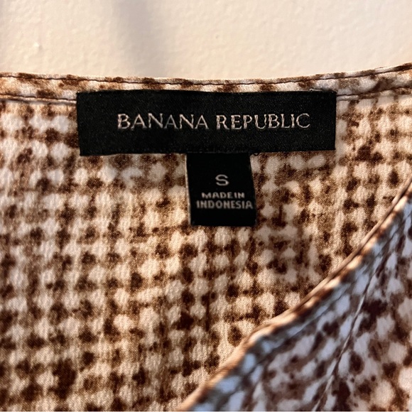 Banana Republic Silk Tank Small Cami Snake Print Date Top - Picture 2 of 3